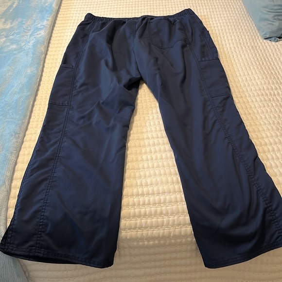 Women’s navy Cherokee scrub bottoms - Picture 2 of 3
